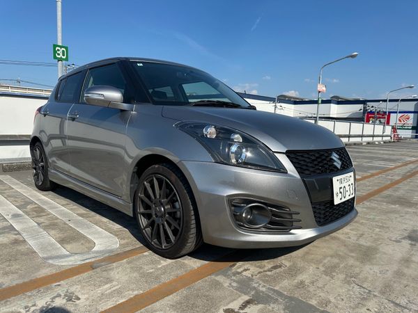 Suzuki Swift Hatchback, Petrol, 2016, Silver