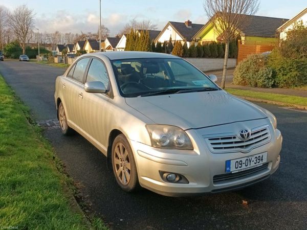 Toyota Avensis Saloon, Diesel, 2009, Silver