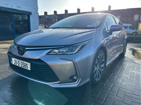 Toyota Corolla Saloon, Petrol Hybrid, 2021, Grey