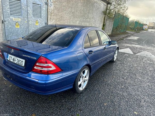 Mercedes-Benz C-Class Saloon, Petrol, 2007, Blue