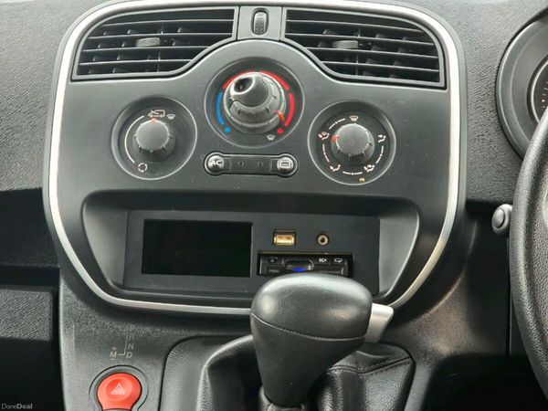 Renault Kangoo MPV, Petrol, 2014, Yellow
