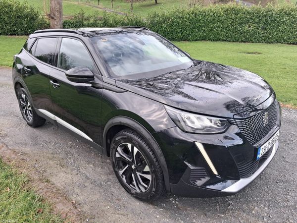 Peugeot 2008 MPV, Petrol, 2023, Black