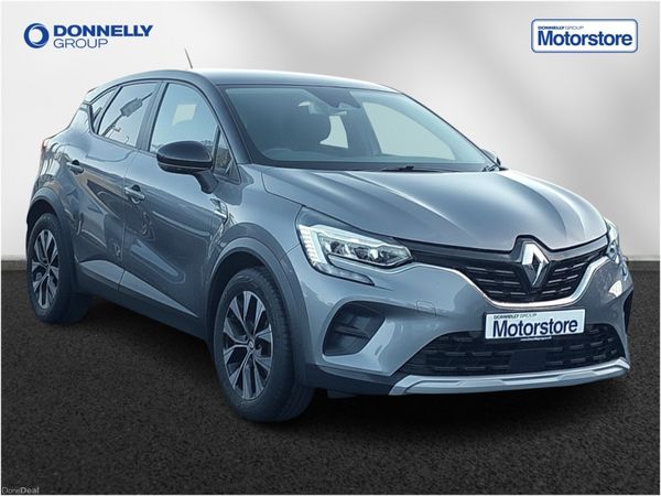 Renault Captur Hatchback, Petrol, 2022, Grey