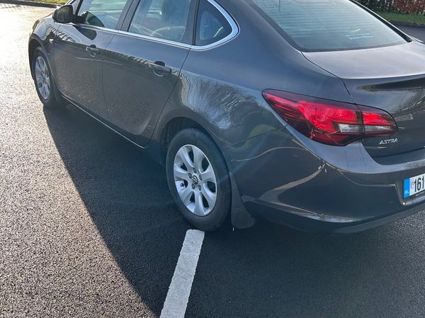 Opel Astra Saloon, Diesel, 2016, Grey