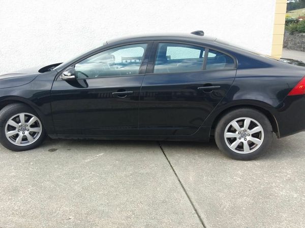 Volvo S60 Saloon, Diesel, 2014, Black