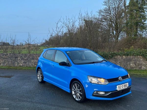 Volkswagen Polo Hatchback, Petrol, 2015, Blue