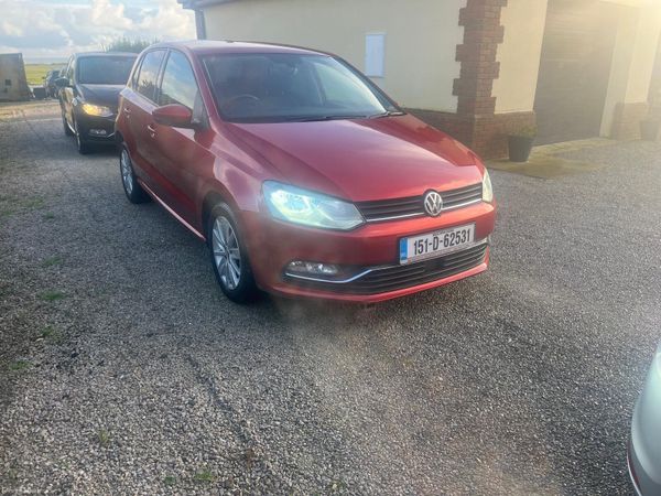 Volkswagen Polo Hatchback, Petrol, 2015, Red