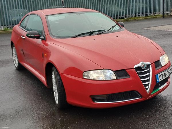 Alfa Romeo GT Coupe, Diesel, 2007, Red