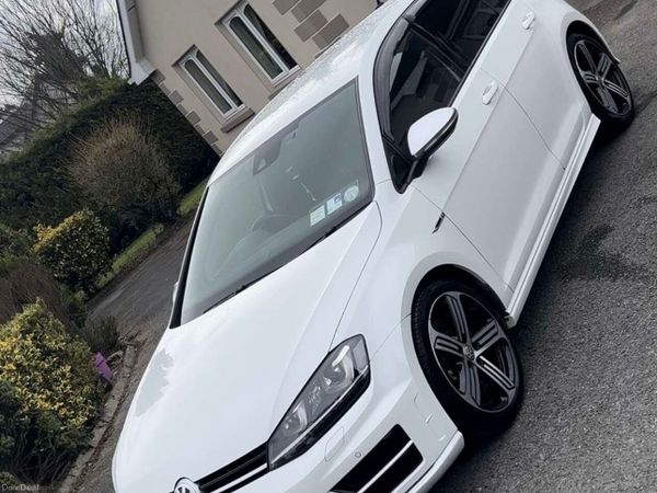 Volkswagen Golf Hatchback, Petrol, 2015, White