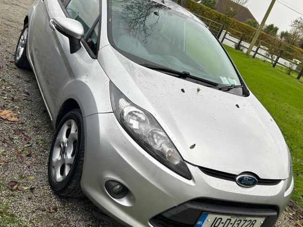 Ford Fiesta Hatchback, Diesel, 2010, Silver