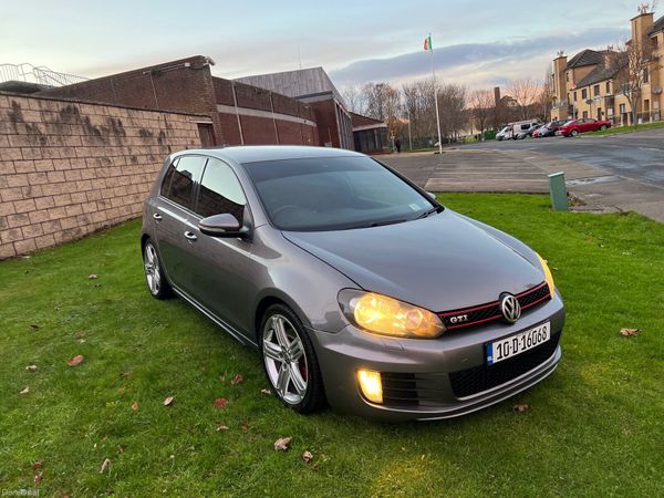 Volkswagen Golf Hatchback, Petrol, 2010, Grey