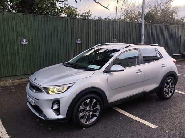 Kia Stonic Estate/Jeep, Petrol, 2019, Grey