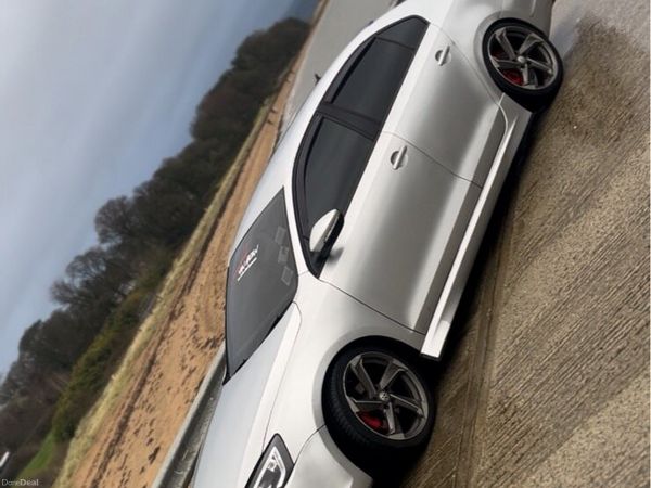 Volkswagen Jetta Saloon, Diesel, 2012, Silver