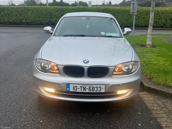 BMW 1-Series Hatchback, Diesel, 2010, Silver