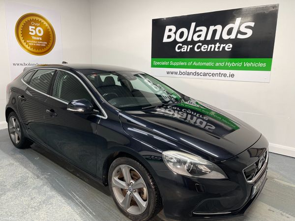 Volvo V40 Hatchback, Petrol, 2014, Black