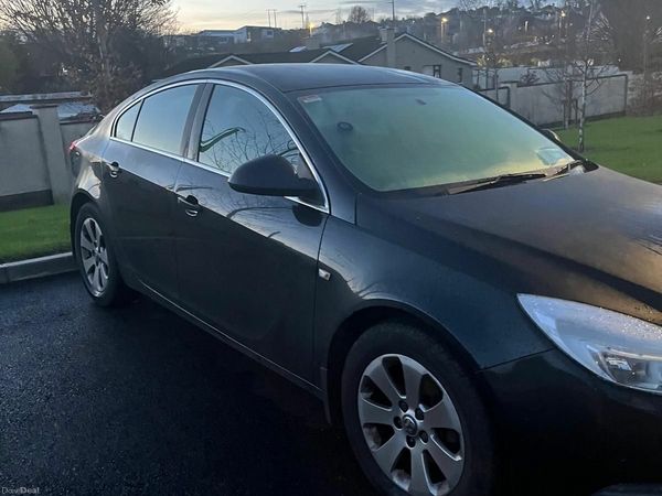 Vauxhall Insignia Hatchback, Diesel, 2013, Black
