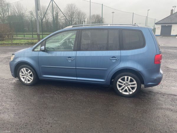 Volkswagen Touran MPV, Diesel, 2011, Blue