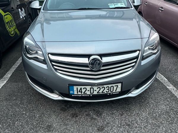 Vauxhall Insignia Hatchback, Diesel, 2014, Silver