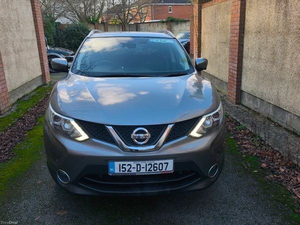 Nissan Qashqai Hatchback, Diesel, 2015, Grey