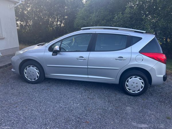 Peugeot 207 Estate, Petrol, 2009, Silver