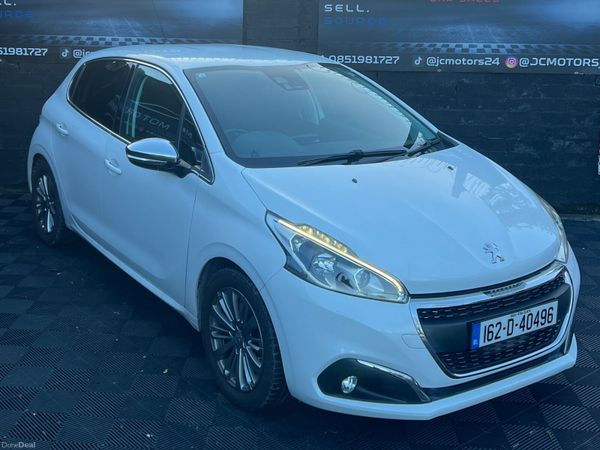 Peugeot 208 Hatchback, Petrol, 2016, White