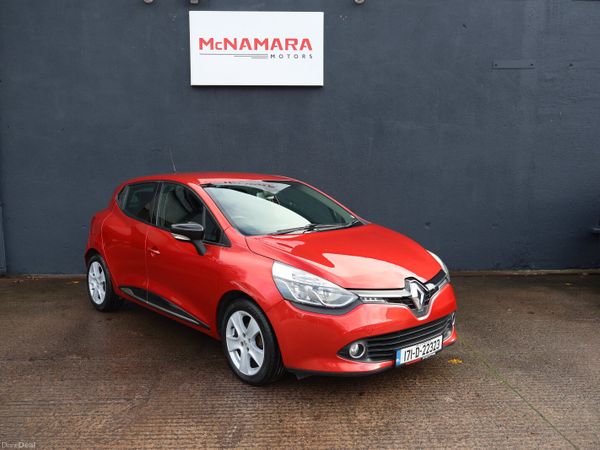 Renault Clio Hatchback, Petrol, 2017, Red