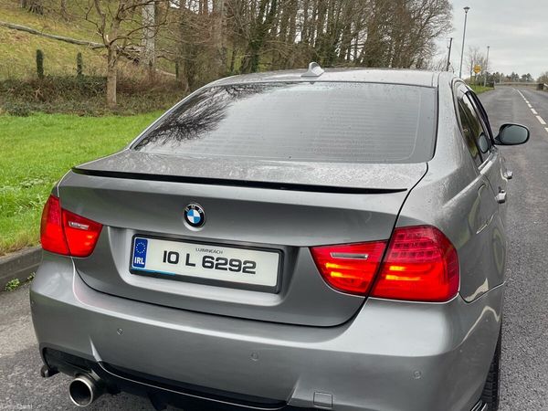 BMW 3-Series Saloon, Diesel, 2010, Grey