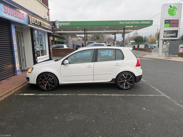 Volkswagen Golf Hatchback, Petrol, 2007, White