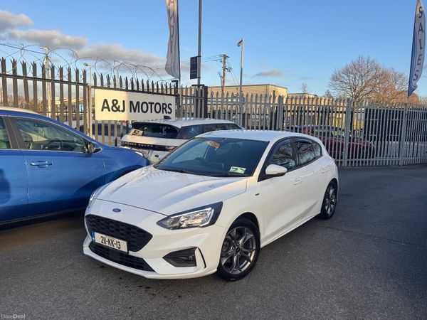Ford Focus Hatchback, Diesel, 2021, White
