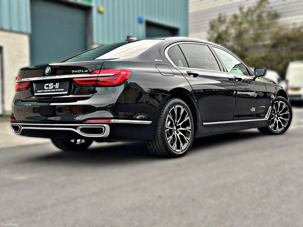 BMW 7-Series Saloon, Petrol Plug-in Hybrid, 2019, Black