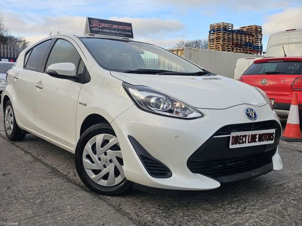 Toyota Aqua Hatchback, Petrol Hybrid, 2019, White