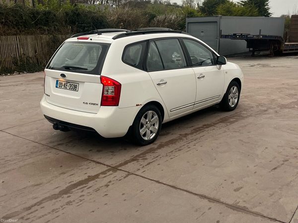 Kia Carens MPV, Diesel, 2009, White
