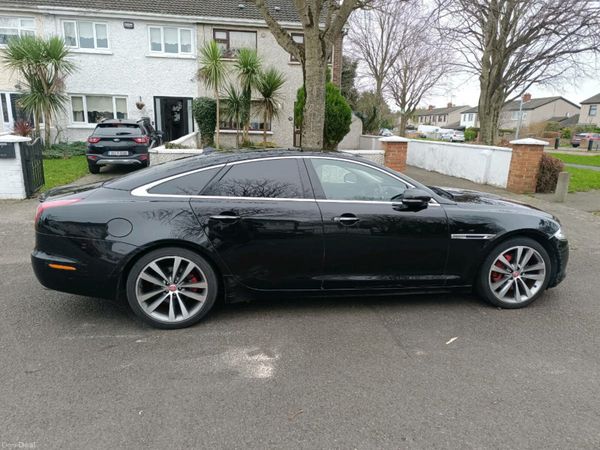 Jaguar XJ Saloon, Diesel, 2014, Black