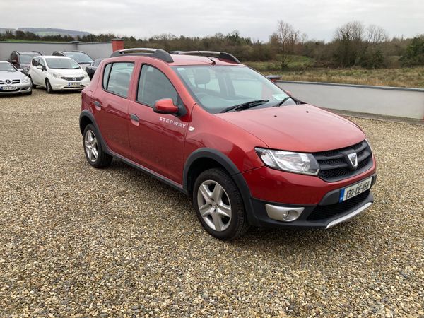 Dacia Sandero Stepway Hatchback, Petrol, 2013, Red