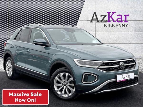 Volkswagen T-Roc SUV, Petrol, 2022, Blue