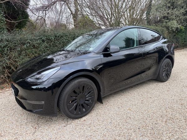Tesla Model Y Hatchback, Electric, 2022, Black
