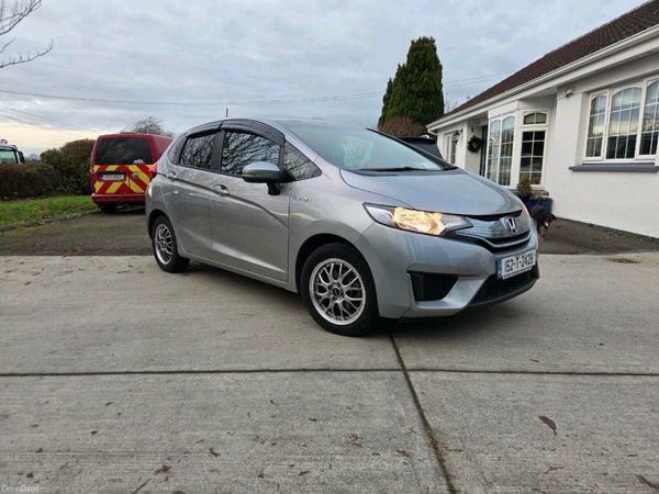 Honda Fit Hatchback, Petrol Hybrid, 2015, Silver