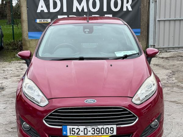 Ford Fiesta Hatchback, Petrol, 2015, Red