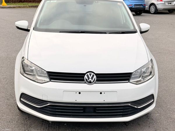 Volkswagen Polo Hatchback, Petrol, 2016, White