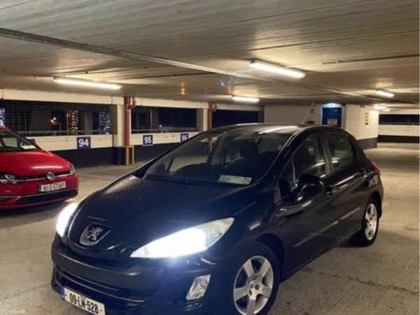 Peugeot 308 Hatchback, Diesel, 2009, Black