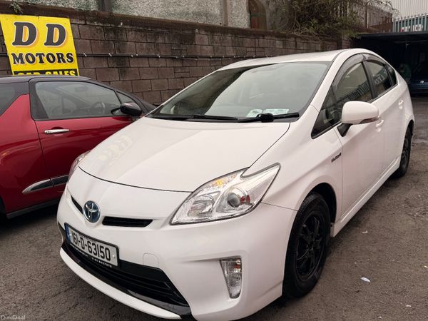 Toyota Prius Hatchback, Petrol Hybrid, 2016, White