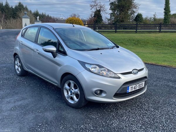 Ford Fiesta Hatchback, Petrol, 2011, Silver