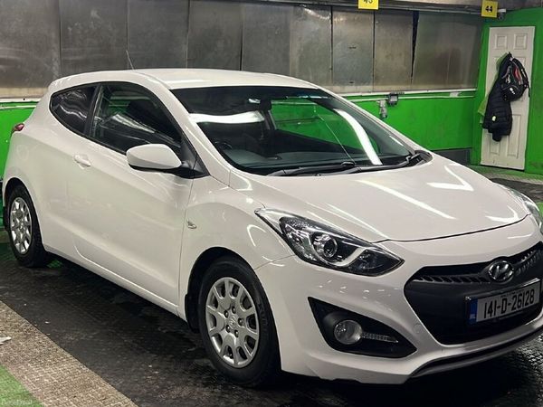 Hyundai i30 Van, Diesel, 2014, White