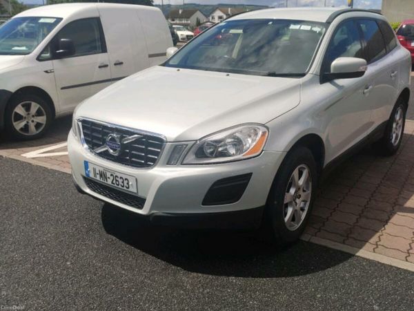 Volvo XC60 SUV, Diesel, 2011, White