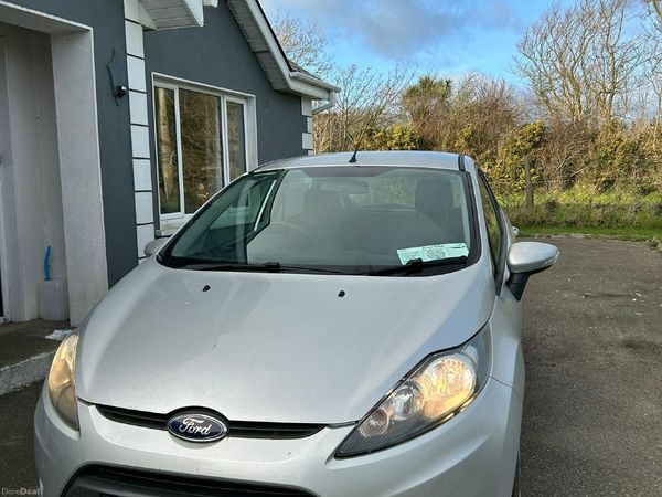 Ford Fiesta Hatchback, Diesel, 2012, Silver