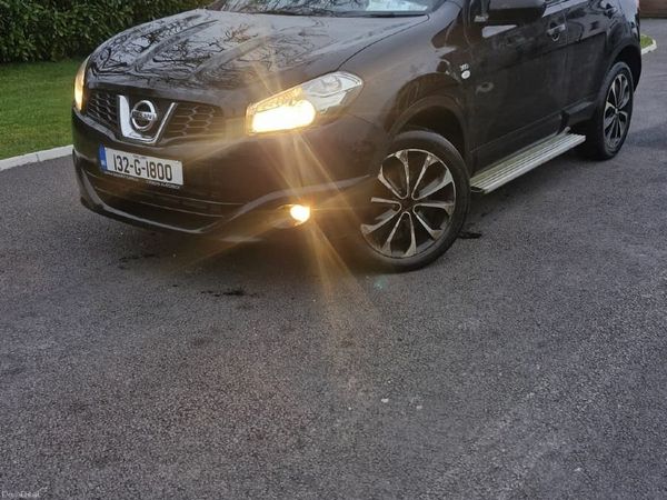 Nissan Qashqai Hatchback, Diesel, 2013, Black