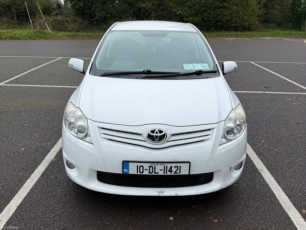 Toyota Auris Hatchback, Diesel, 2010, White