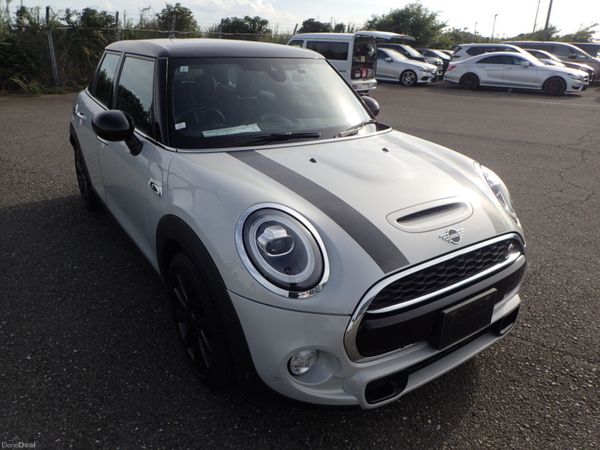 Mini Cooper Hatchback, Diesel, 2019, Silver