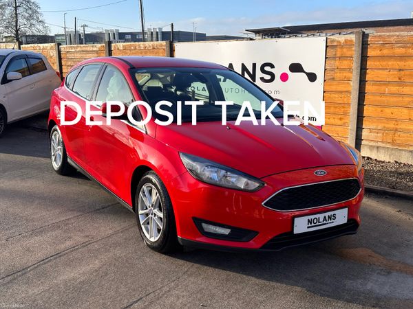Ford Focus Hatchback, Petrol, 2016, Red