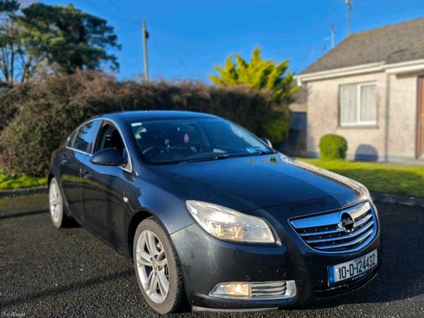 Vauxhall Insignia Hatchback, Diesel, 2010, Black